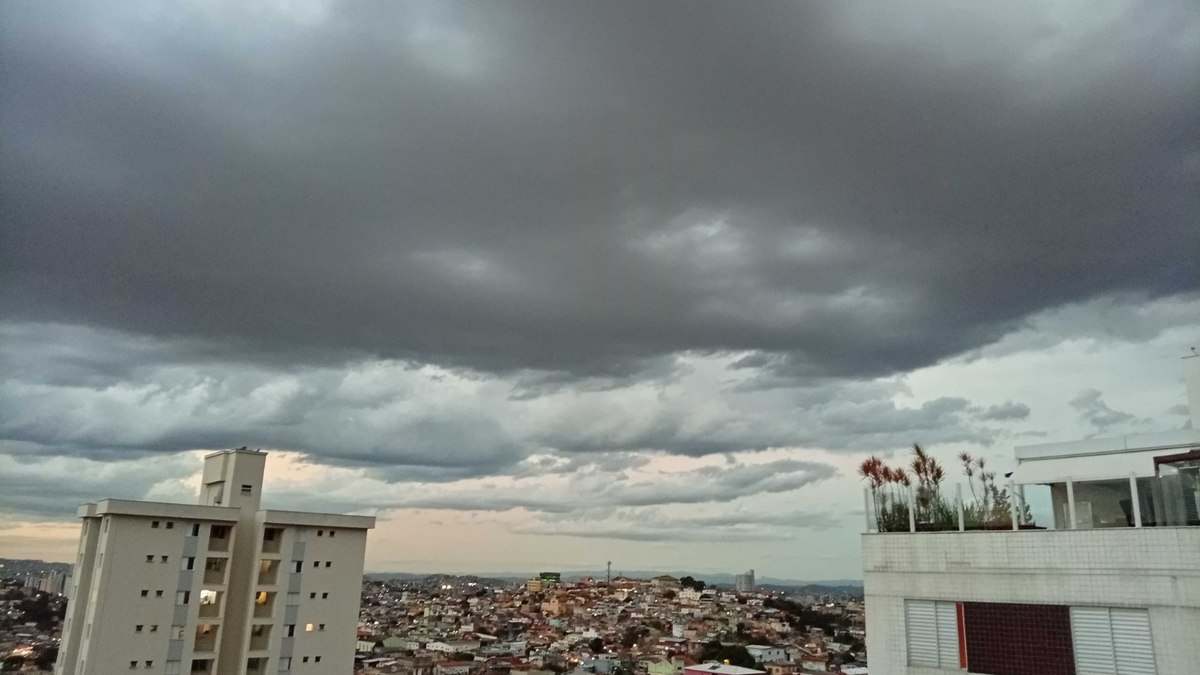 Extremos predominam sobre o Brasil durante esta semana Extremos predominam sobre o Brasil durante esta semana