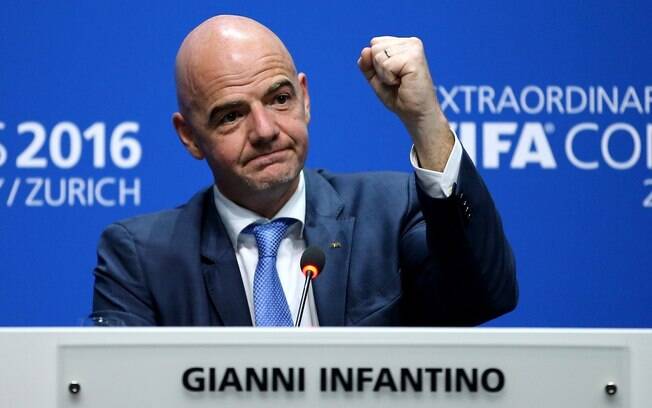 Sem oposição, Gianni Infantino foi reeleito presidente da Fifa