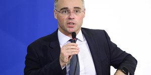 Mendonça consegue acessar mensagens de Vorcaro após falha