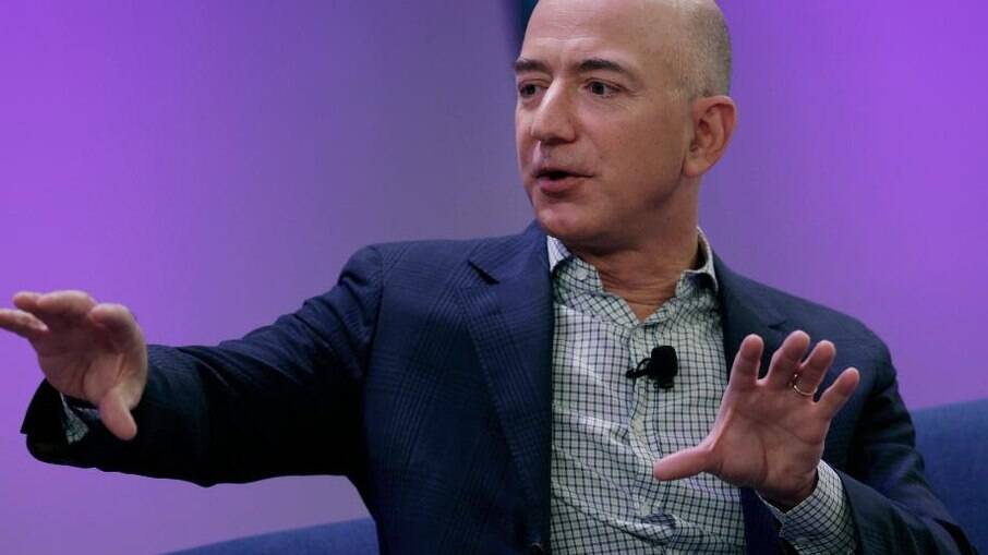 Jeff Bezos perde US$ 13 bilhões