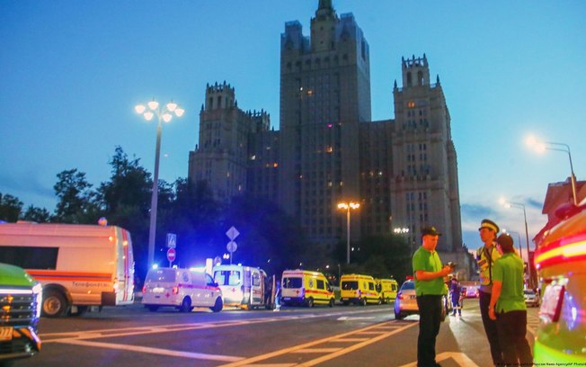Explosão aconteceu no Balzi Rossi, um restaurante italiano localizado no edifício da Praça Kudrinskaya (ao fundo), um dos sete arranha-céus da era Stalin em Moscou