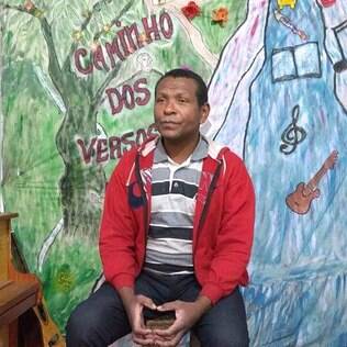Artista pernambucano tem obras expostas no Bosque Maia e Praça IV Centenário