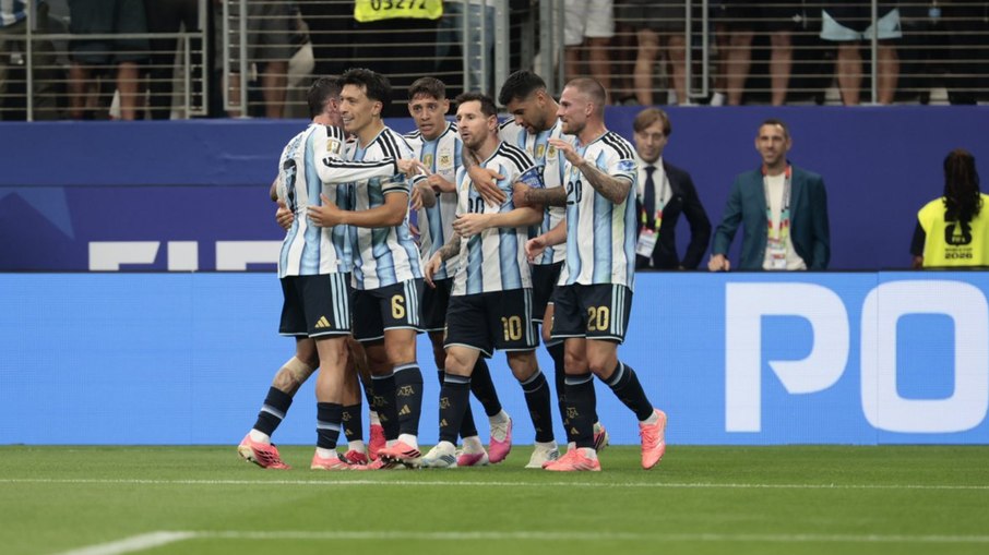 Argentina venceu a Áustria nesta segunda-feira (22) 