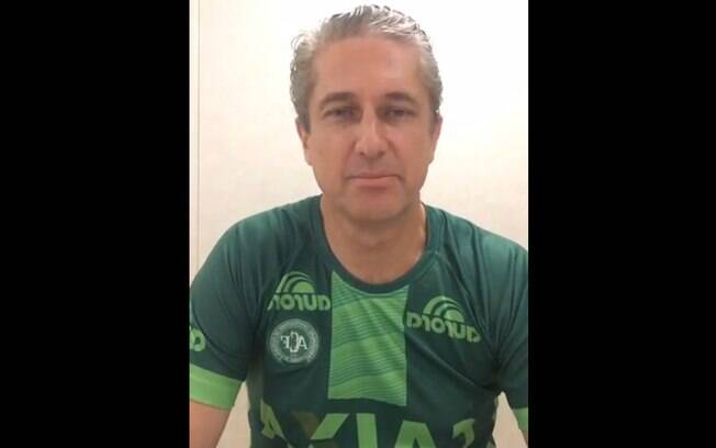 Deputado Rogério Rosso utilizou camiseta da Chapecoense para anunciar lançamento da candidatura