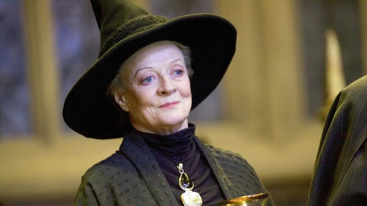 Maggie Smith como Minerva McGonagall