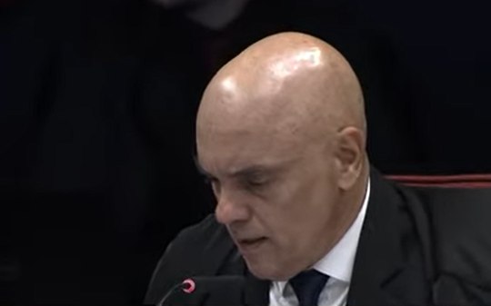 Moraes rejeita pedido da defesa de Bolsonaro no STF