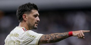 Após empate com Ceará, Flamengo segue líder do Brasileirão