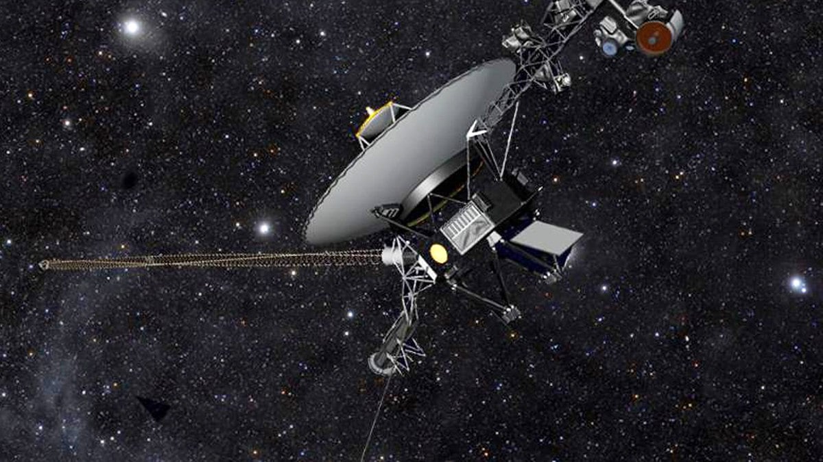 Voyager 1 circula no espaço desde 1977