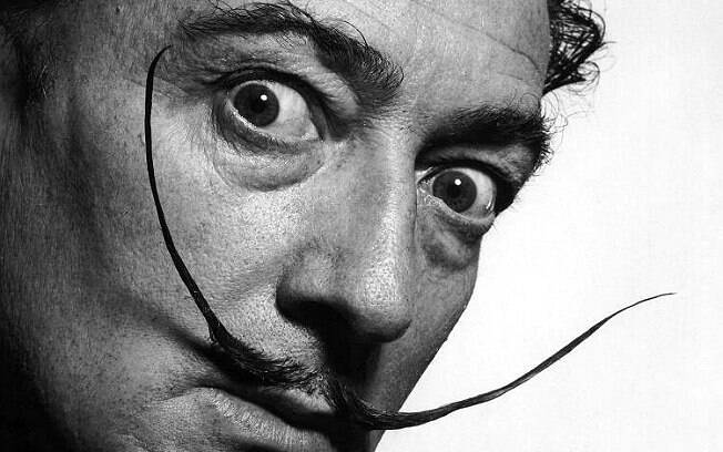 Salvador Dalí, pintor espanhol, morto em 1989