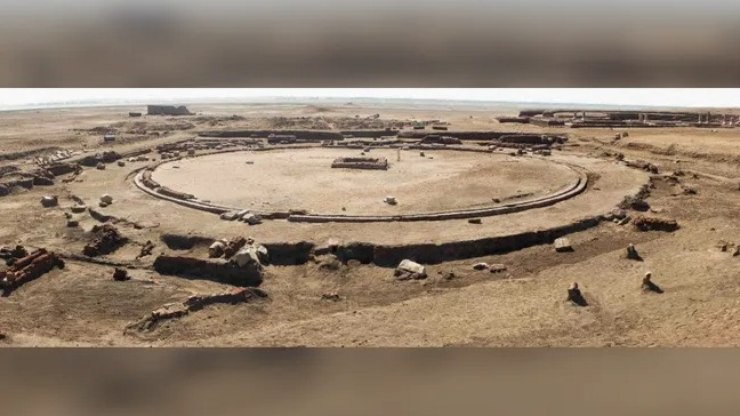 Templo perdido no Egito é descoberto e surpreende arqueólogos