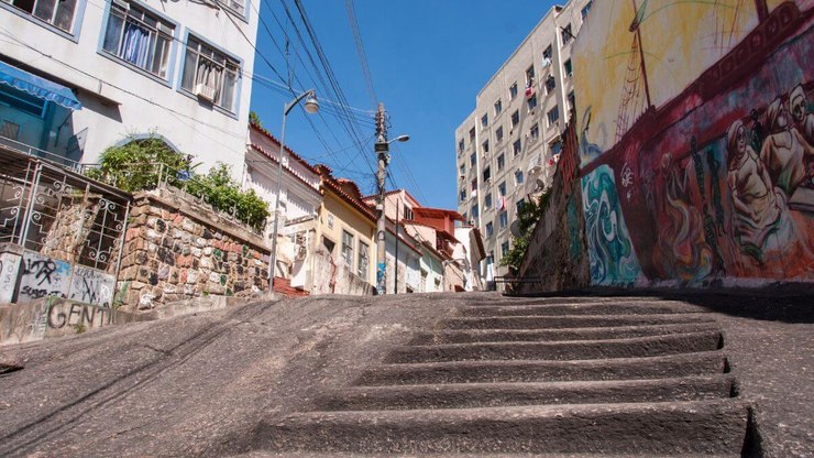 Segunda suspeita do golpe "Boa noite, Cinderela" é presa