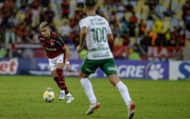 Dorival torce pela permanência de Andreas no Flamengo: 'Jogador com esse potencial são poucos no Brasil'