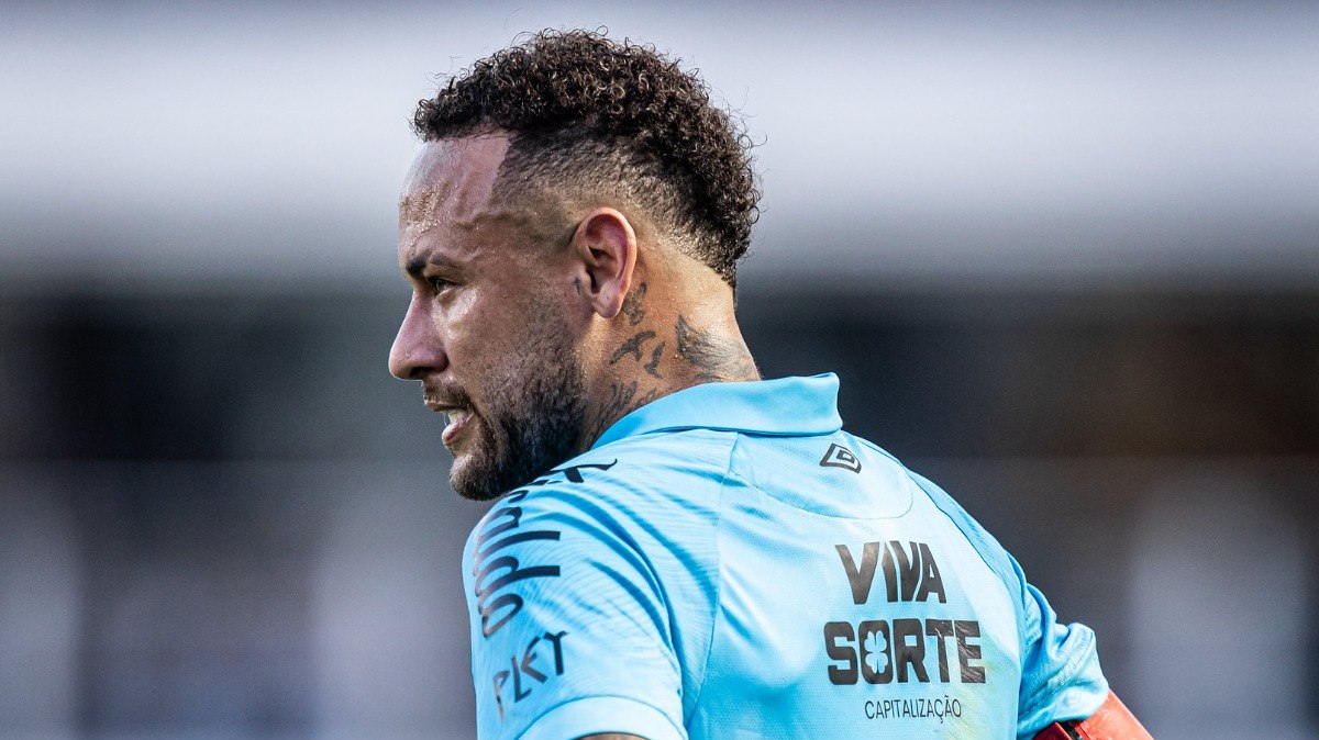 Neymar se pronuncia após ter sido expulso em derrota do Santos