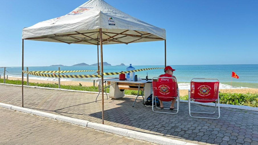 Tenda montada pelo Corpo de Bombeiros
