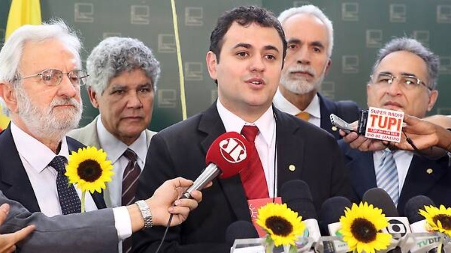Deputado Glauber Braga passa a integrar a bancada do Psol Deputado Glauber Braga passa a integrar a bancada do Psol