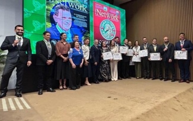 Dakila Pesquisas ocupa o centro do Congresso Nacional