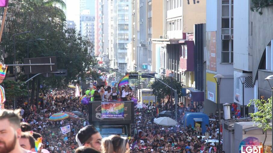 Parada LGBT levou cerca de 110 mil pessoas às ruas de Campinas em 2019.