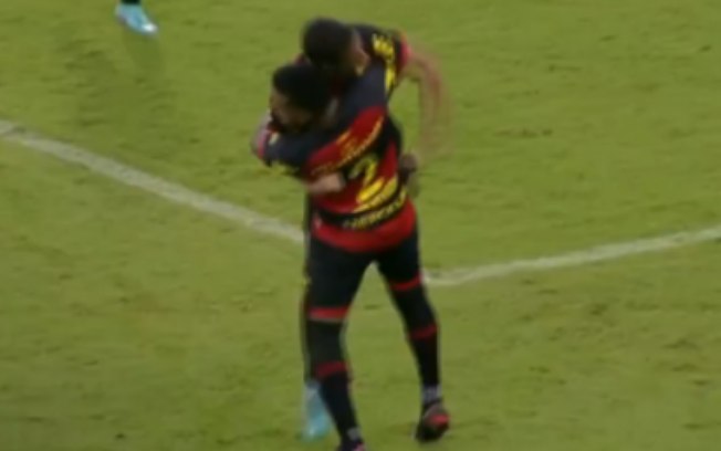 De virada, Sport vence a Ponte Preta e assume a vice-liderança da Série B De virada, Sport vence a Ponte Preta e assume a vice-liderança da Série B