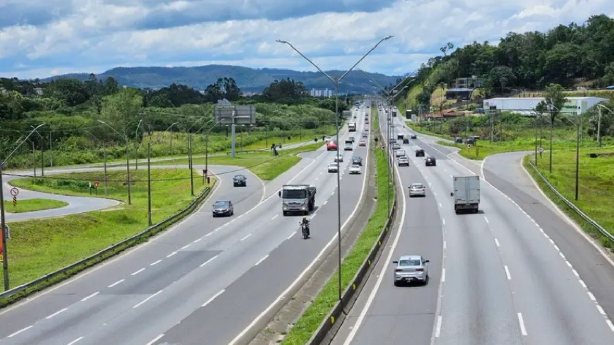 Rodovia Fernão Dias Rodovia Fernão Dias