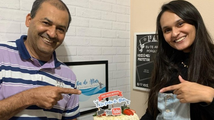 Filha%20posta%20homenagem%20ao%20pai%20horas%20antes%20de%20morte%20na%20Dutra