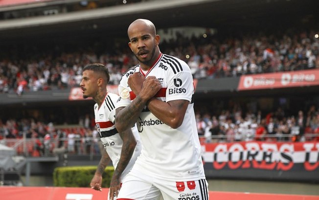 Patrick pede vitória contra o Goiás para resolver problema do São Paulo no Brasileirão