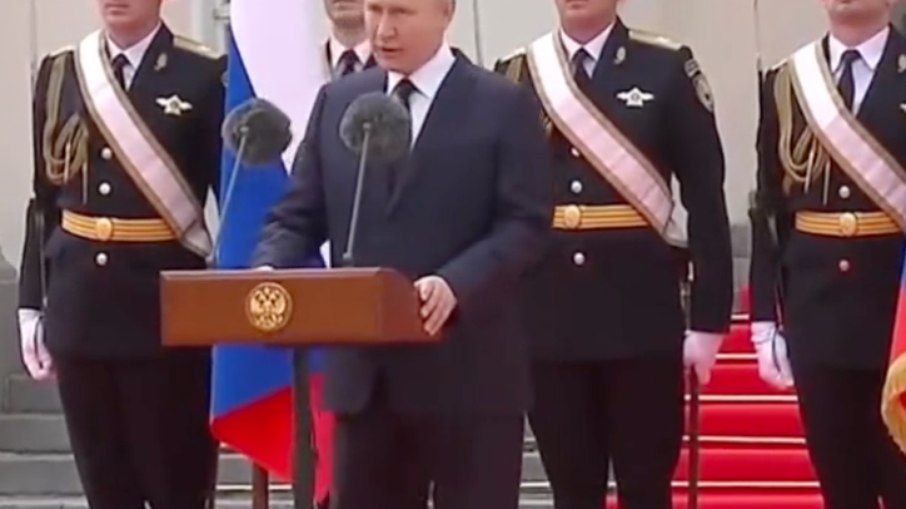 Presidente russo, Vladimir Putin, discursou na manhã desta terça-feira (27)