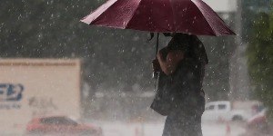 Frente fria chega pela Argentina e deve trazer chuva ainda hoje