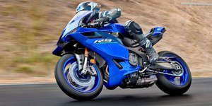 Yamaha R9 atualiza design e recebe novas cores