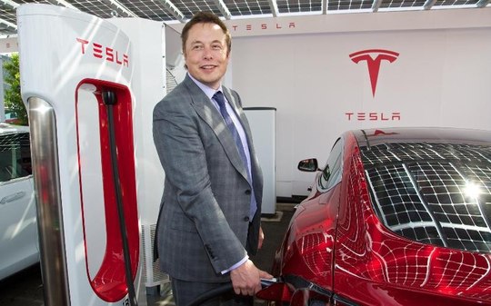 Conselho da Tesla busca novo CEO para substituir Musk, diz jornal