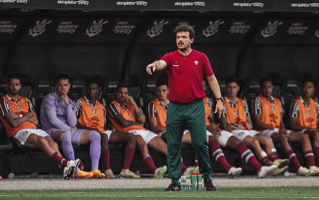 Fernando Diniz terá um mês decisivo nas Copas para as pretensões do Fluminense