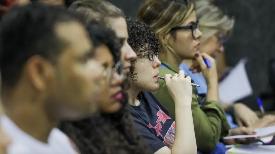 Taxa de abstenção foi considerada positiva pelo Ministério de Gestão e Inovação; saiba mais sobre as ausências de candidatos 