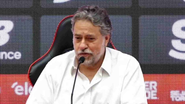 Atacante revela mágoa com Fla e felicidade ao lado de Neymar