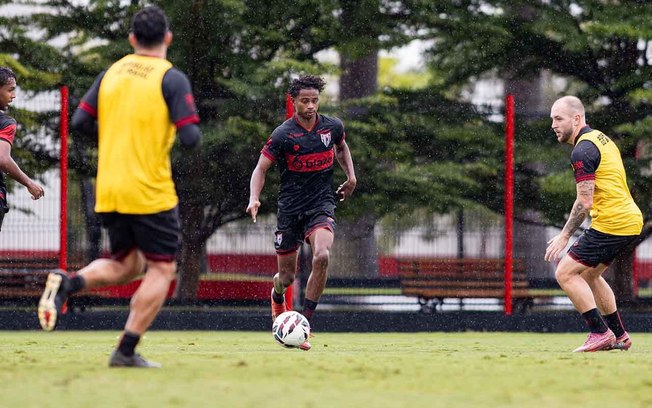 Briga boa na parte de cima da tabela da Série B do Brasileirão