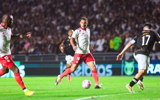 Time gaúcho foi melhor em campo e mereceu a vitória sobre o Vasco Time gaúcho foi melhor em campo e mereceu a vitória sobre o Vasco