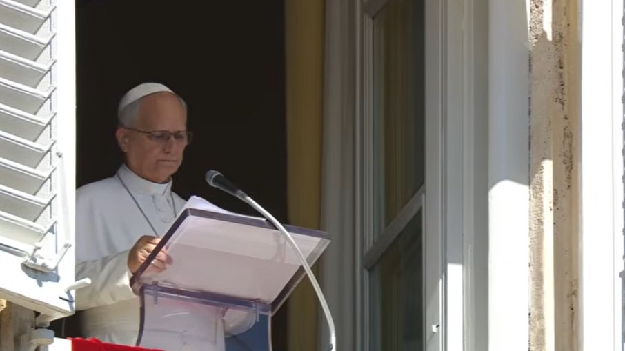 Pronunciamento aos fiéis aconteceu durante Angelus, orações na Praça de São Pedro, Vaticano Pronunciamento aos fiéis aconteceu durante Angelus, orações na Praça de São Pedro, Vaticano