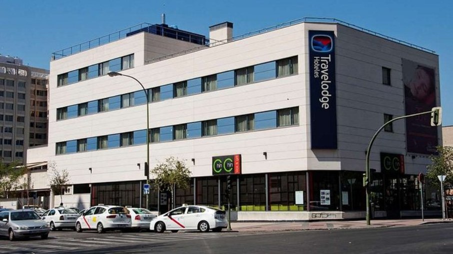 Imagem de um hotel da rede Travelodge