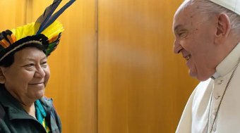Líder yanomami pede ao Papa que apoie retirada de garimpo no Brasil