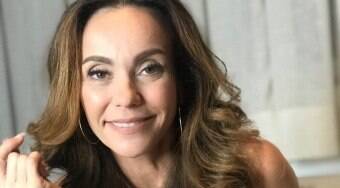 Flávia Monteiro revela que marido e filha tiveram Covid-19: "Foi assustador"