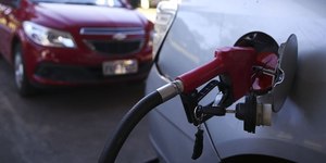 Gasolina e etanol sobem em fevereiro; aumento chega a 5%