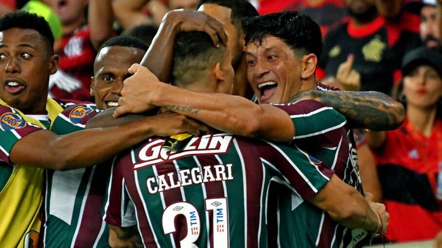 Fluminense empata com o Flamengo, mas conquista o Carioca