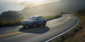 Porsche Cayenne S elétrico chega ao Brasil por R$ 1,08 milhão