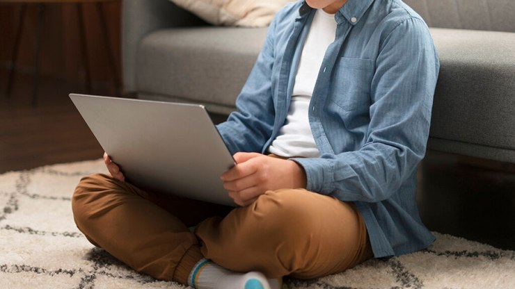 Como%20conversar%20com%20os%20filhos%20sobre%20pornografia%20na%20internet