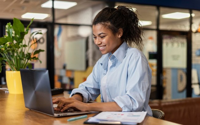Empresária cria blog para ajudar pessoas a empreenderem