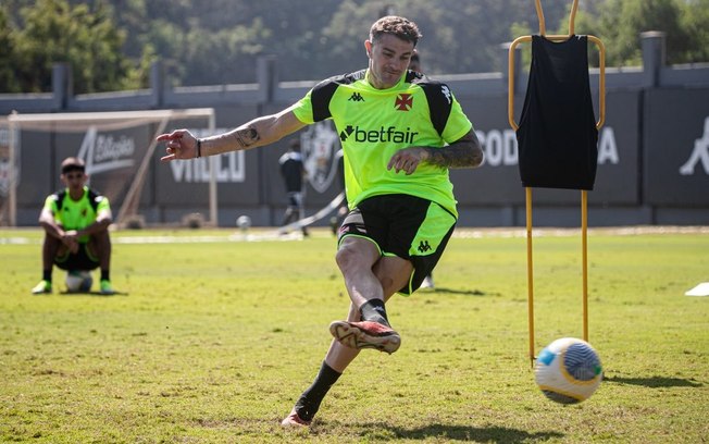 Vasco recebe o Vitória em partida com caráter de decisão no Campeonato Brasileiro