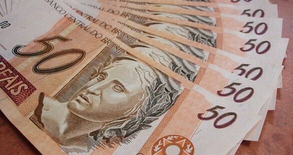 Impostômetro atinge R$ 2 trilhões, aponta Associação Comercial