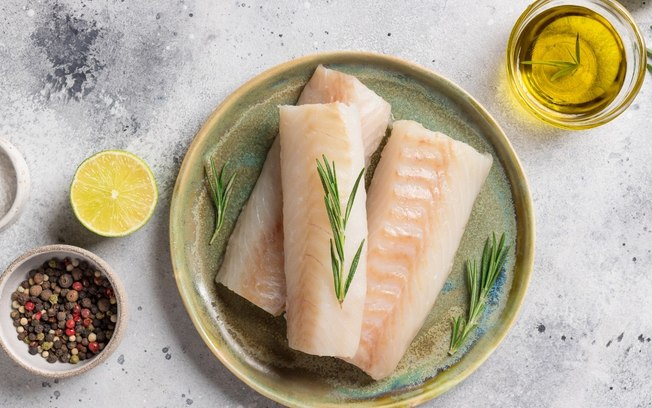 Bacalhau: veja 3 benefícios do peixe e como incluir na dieta
