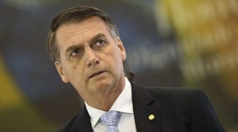Polícia Federal não indicia Jair Bolsonaro por importunação de baleia em SP