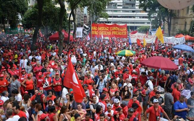 Manifestação em apoio ao ex-presidente Lula