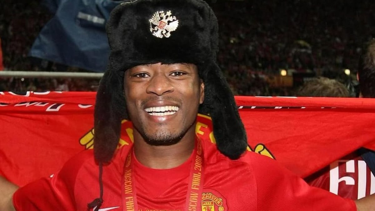 Evra, lenda do United e ex-capitão da França, tem estreia confirmada no MMA Evra, lenda do United e ex-capitão da França, tem estreia confirmada no MMA