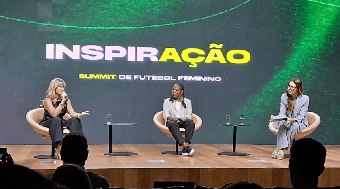 Formiga%20apresenta%20projeto%20para%20jovens%20atletas%20com%20apoio%20da%20FIFA